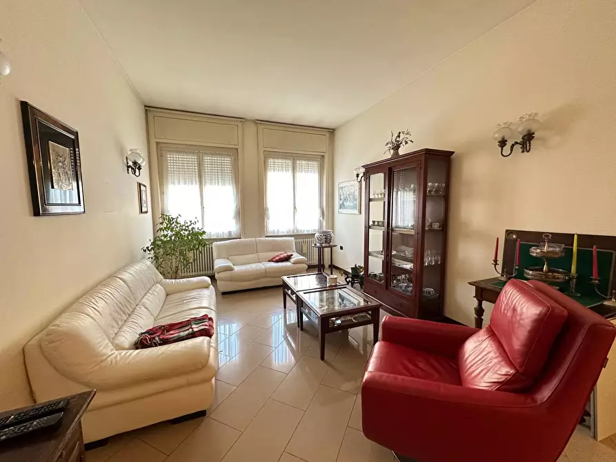 Immagine 1 di Appartamento in vendita  a Mantova