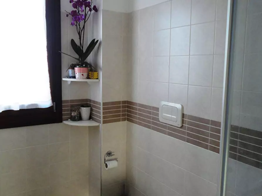 Immagine 28 di Appartamento in vendita  a Curtatone