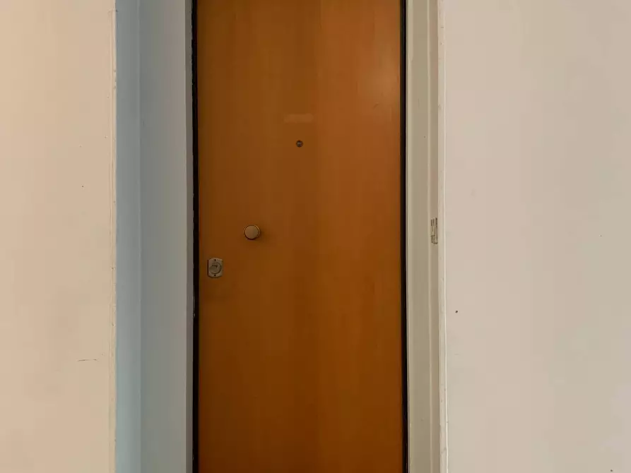 Immagine 2 di Appartamento in vendita  a Mantova