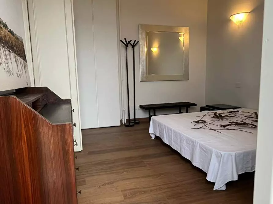 Immagine 11 di Appartamento in affitto  a Mantova