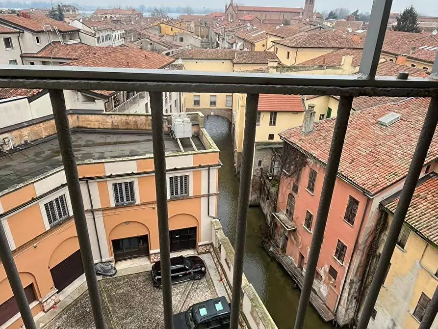 Immagine 14 di Appartamento in affitto  a Mantova