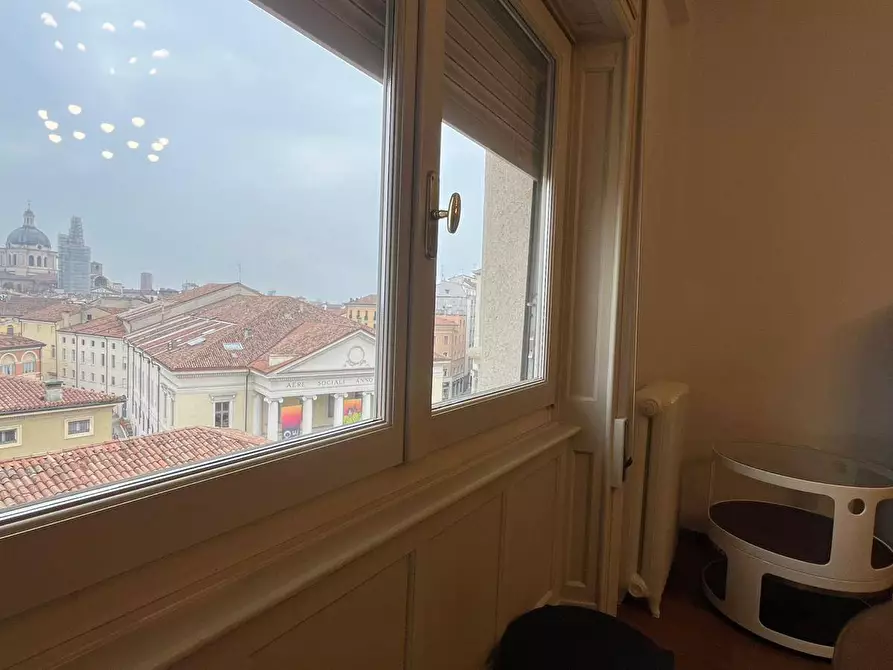 Immagine 5 di Appartamento in affitto  a Mantova