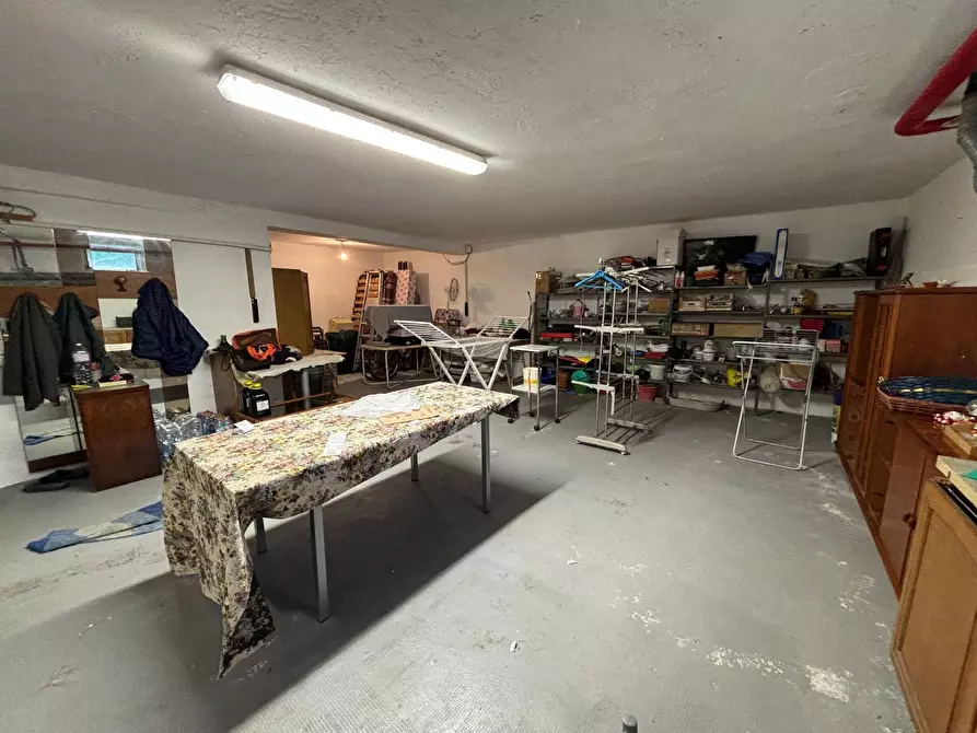 Immagine 21 di Appartamento in vendita  a Mantova