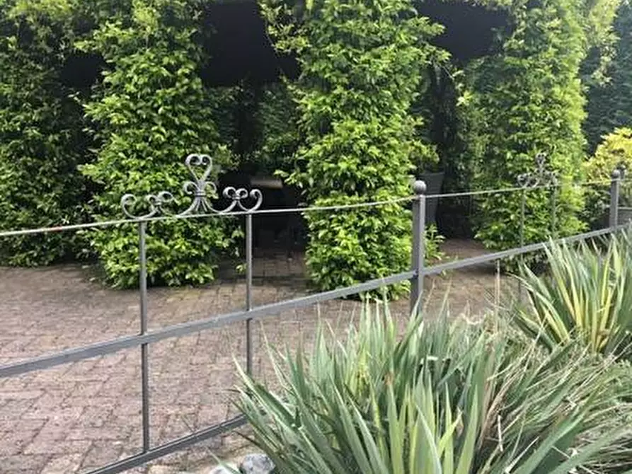 Immagine 16 di Villa in vendita  a Borgo Virgilio