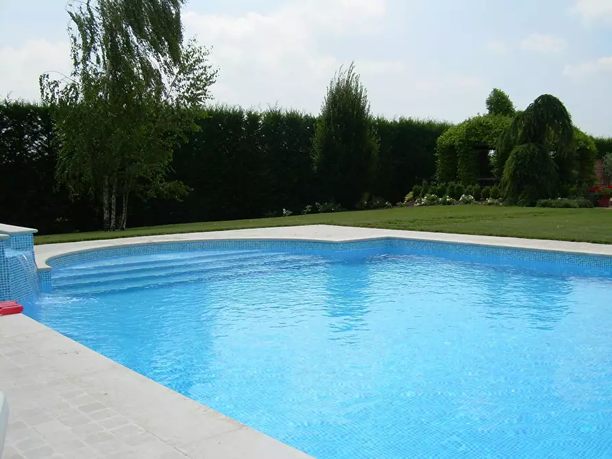 Immagine 8 di Villa in vendita  a Borgo Virgilio