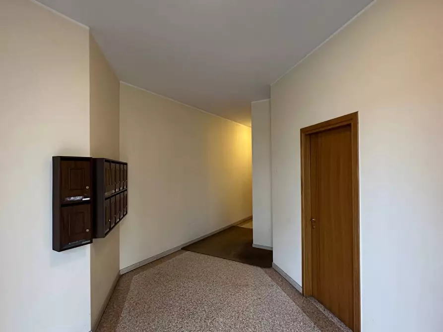 Immagine 21 di Appartamento in vendita  a Mantova