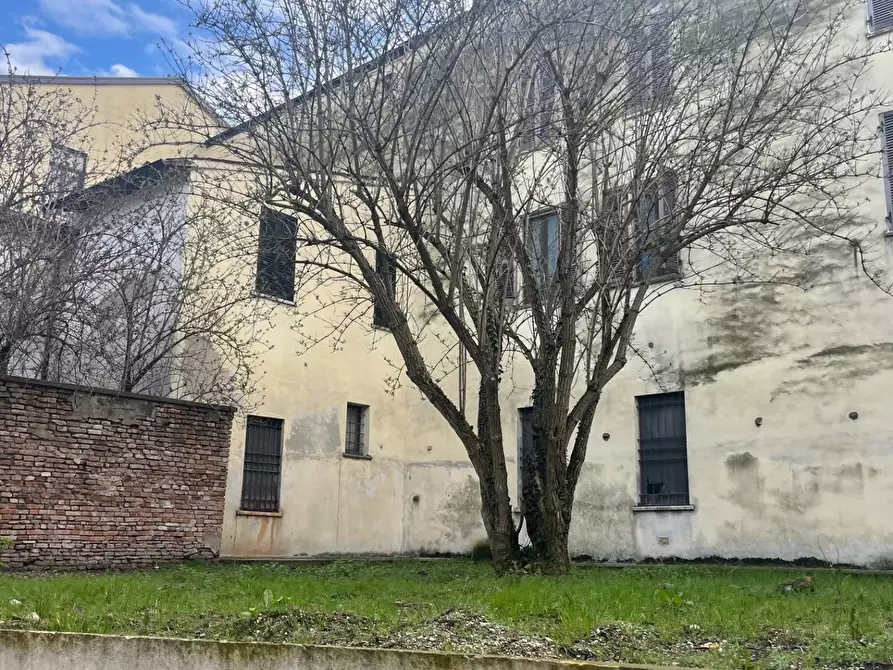 Immagine 7 di Appartamento in vendita  a Mantova