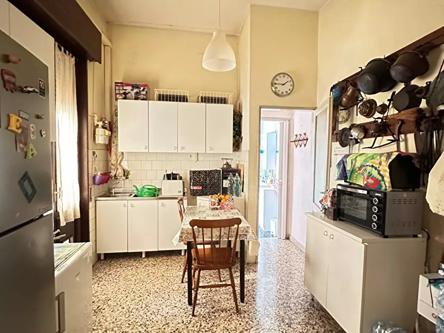 Immagine 21 di Appartamento in vendita  a Mantova