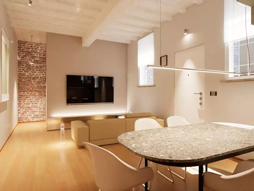 Immagine 5 di Appartamento in vendita  a Mantova