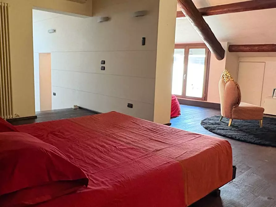 Immagine 19 di Appartamento in vendita  a Mantova