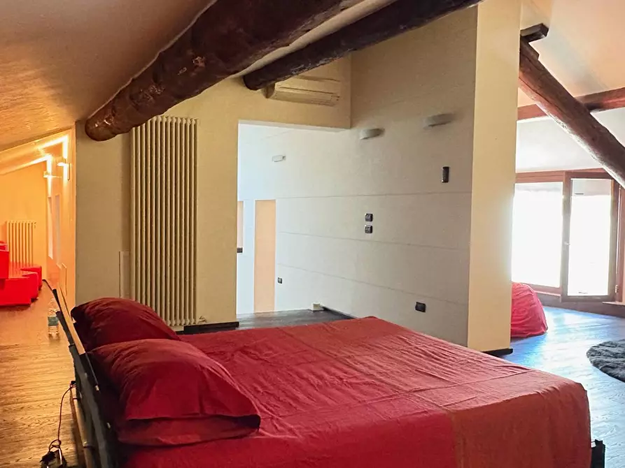 Immagine 21 di Appartamento in vendita  a Mantova