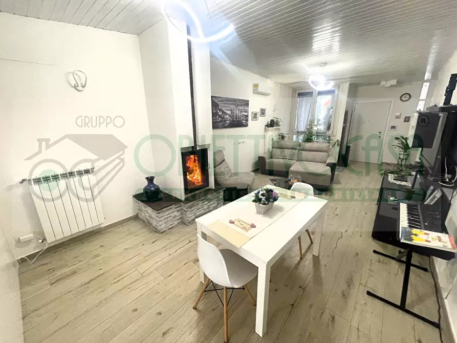 Immagine 10 di Villa in vendita  a Trezzano Sul Naviglio