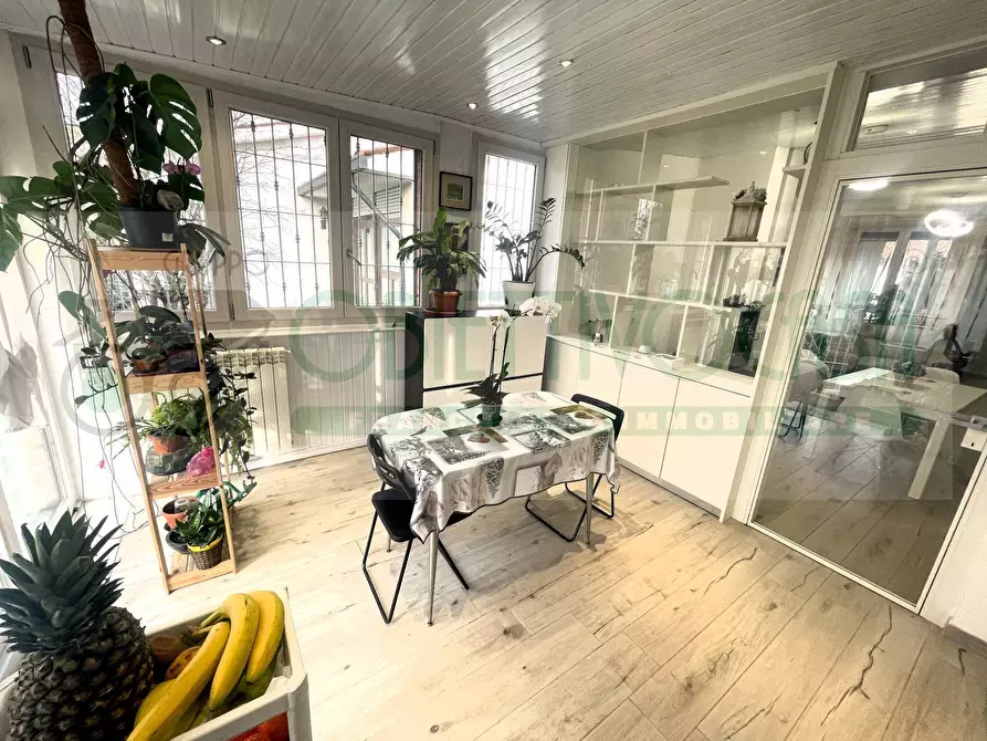 Immagine 15 di Villa in vendita  a Trezzano Sul Naviglio