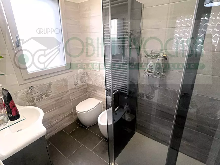 Immagine 24 di Villa in vendita  a Trezzano Sul Naviglio