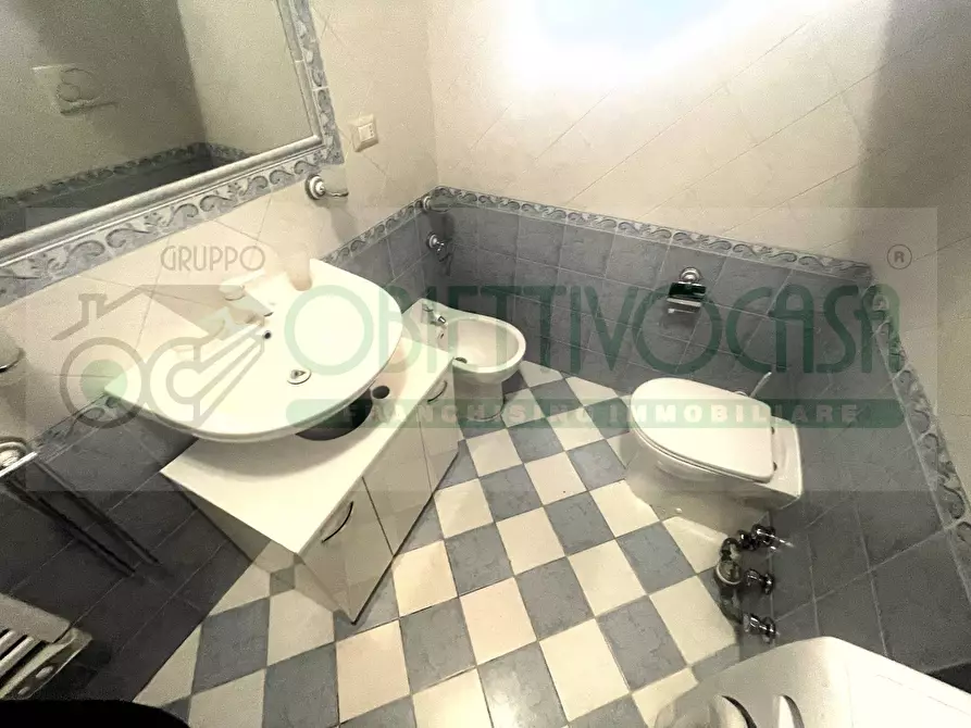 Immagine 16 di Appartamento in vendita  a Trezzano Sul Naviglio