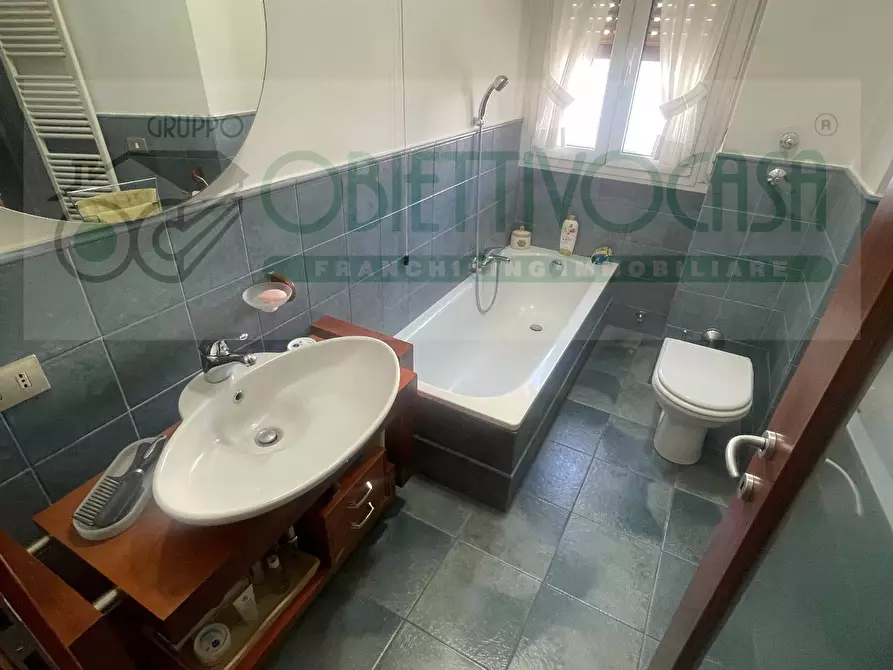 Immagine 17 di Appartamento in vendita  a Trezzano Sul Naviglio