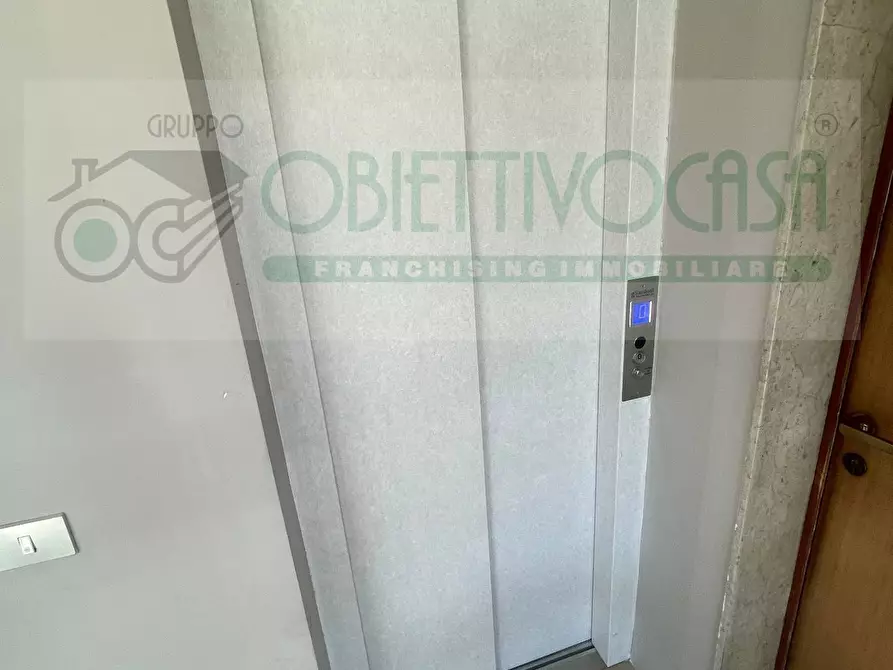 Immagine 28 di Appartamento in vendita  a Trezzano Sul Naviglio