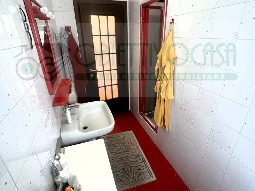 Immagine 26 di Villa in vendita  a Trezzano Sul Naviglio