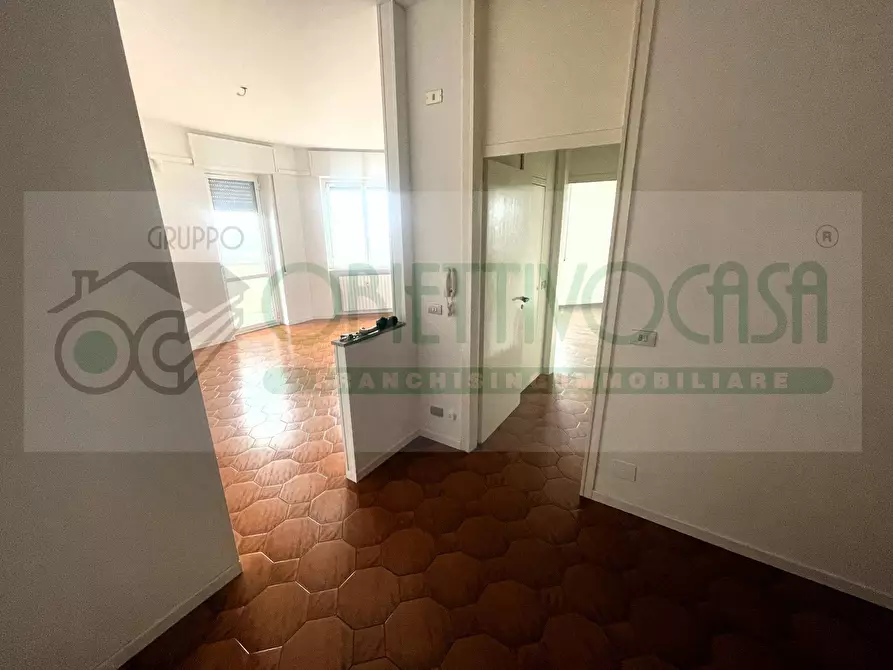 Immagine 4 di Appartamento in vendita  a Trezzano Sul Naviglio