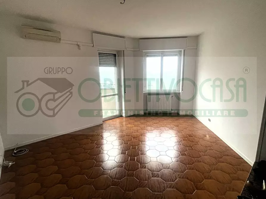 Immagine 5 di Appartamento in vendita  a Trezzano Sul Naviglio