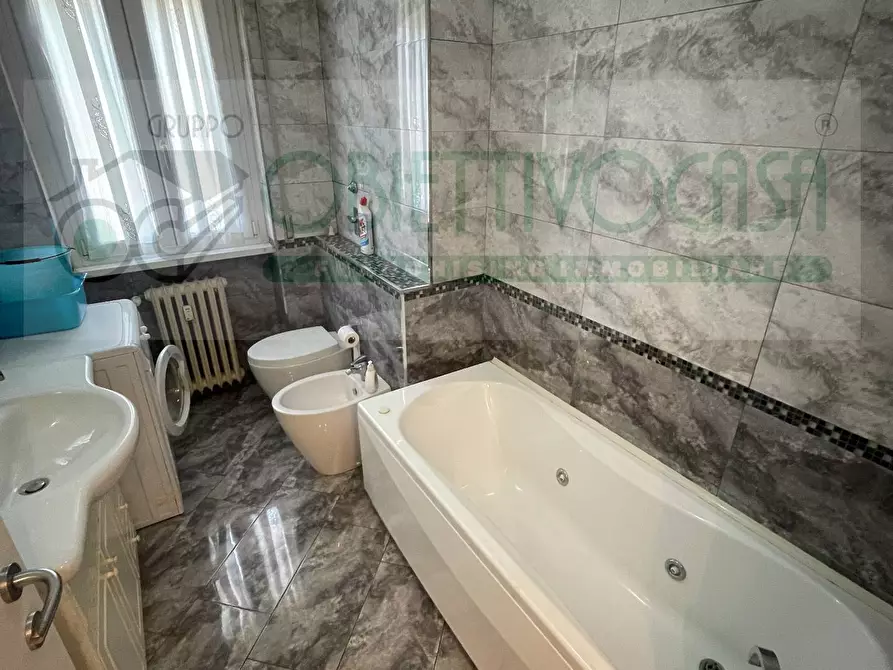 Immagine 17 di Appartamento in vendita  a Trezzano Sul Naviglio