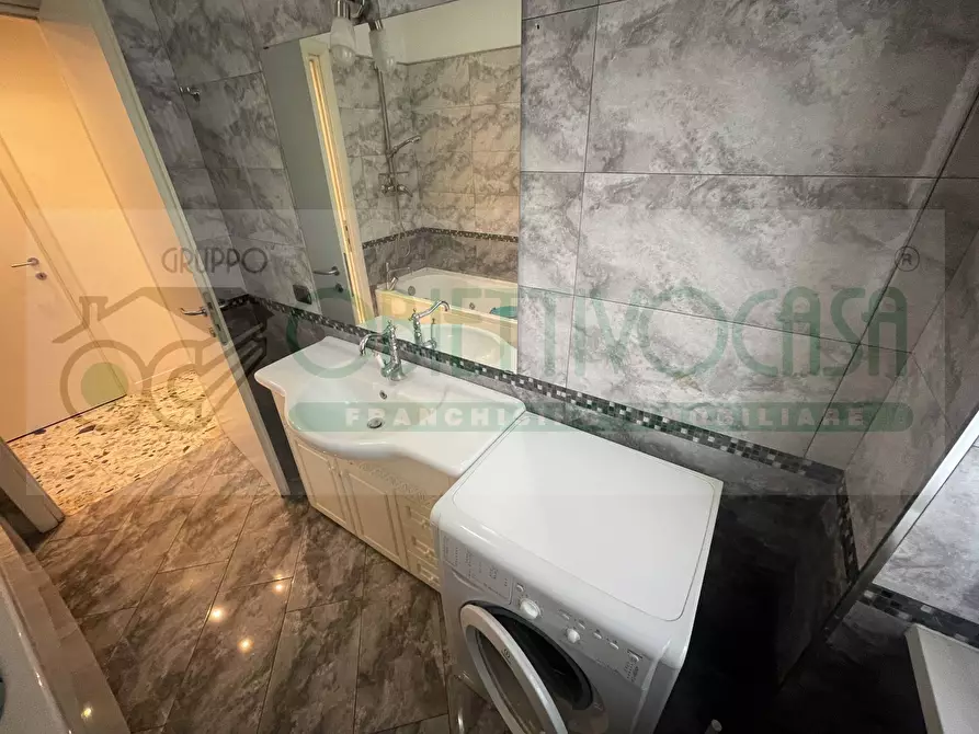 Immagine 19 di Appartamento in vendita  a Trezzano Sul Naviglio