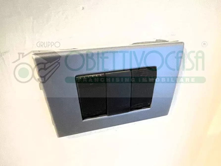 Immagine 29 di Appartamento in vendita  a Trezzano Sul Naviglio