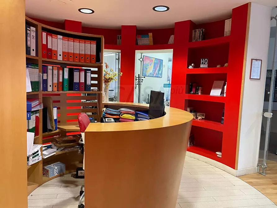 Immagine 10 di Ufficio in affitto  in Via Mameli a San Benedetto Del Tronto