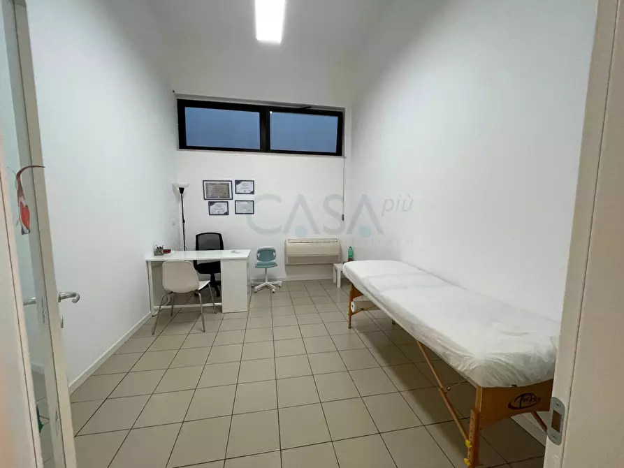Immagine 2 di Ufficio in affitto  in Via moncenisio a San Benedetto Del Tronto