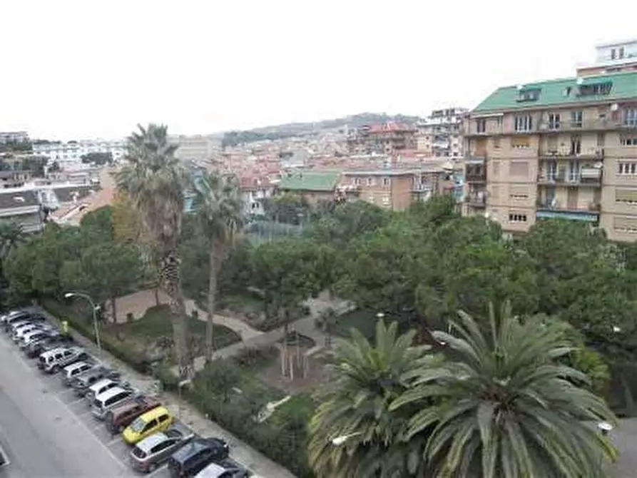 Immagine 3 di Appartamento in vendita  in Via Lucania a San Benedetto Del Tronto