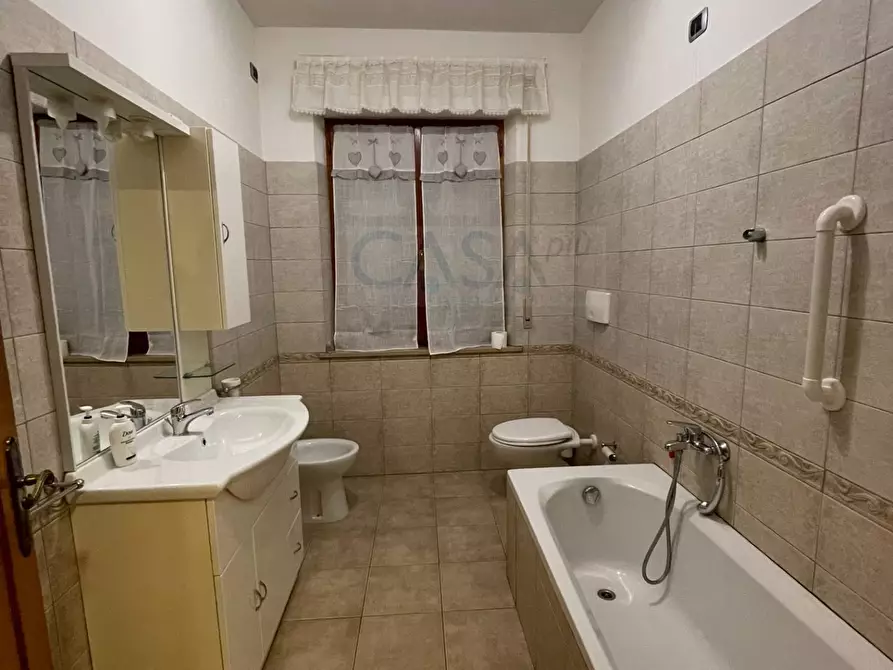 Immagine 12 di Rustico / casale in vendita  in Strada provinciale 2 a Controguerra