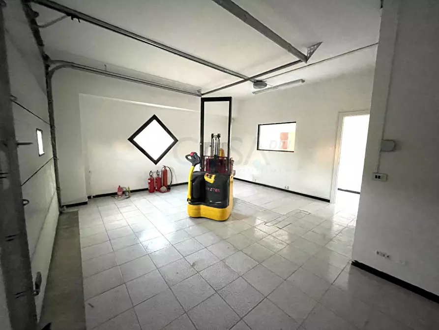 Immagine 3 di Magazzino in affitto  in Via del Lavoro a Monteprandone