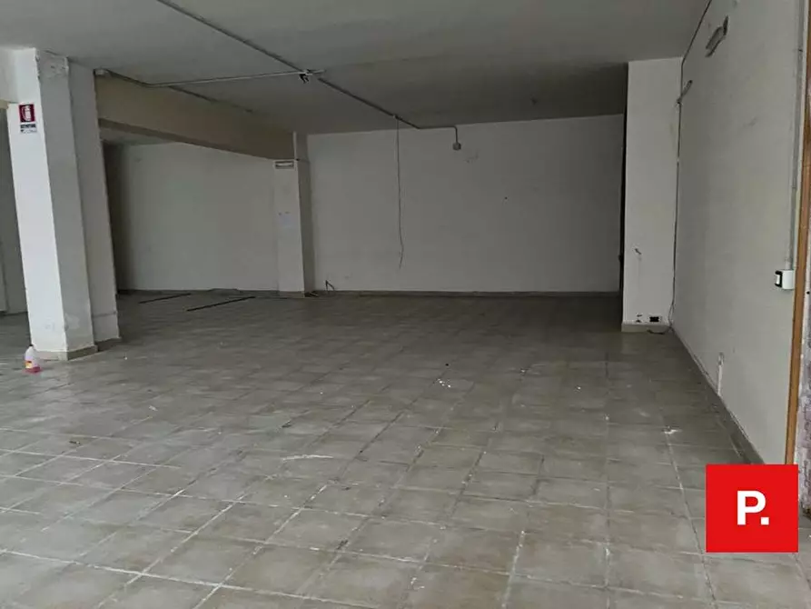 Immagine 5 di Locale commerciale in affitto  in via caduti sul lavoro a Casagiove