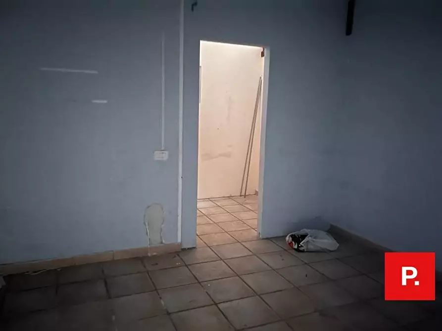 Immagine 18 di Locale commerciale in affitto  in via caduti sul lavoro a Casagiove