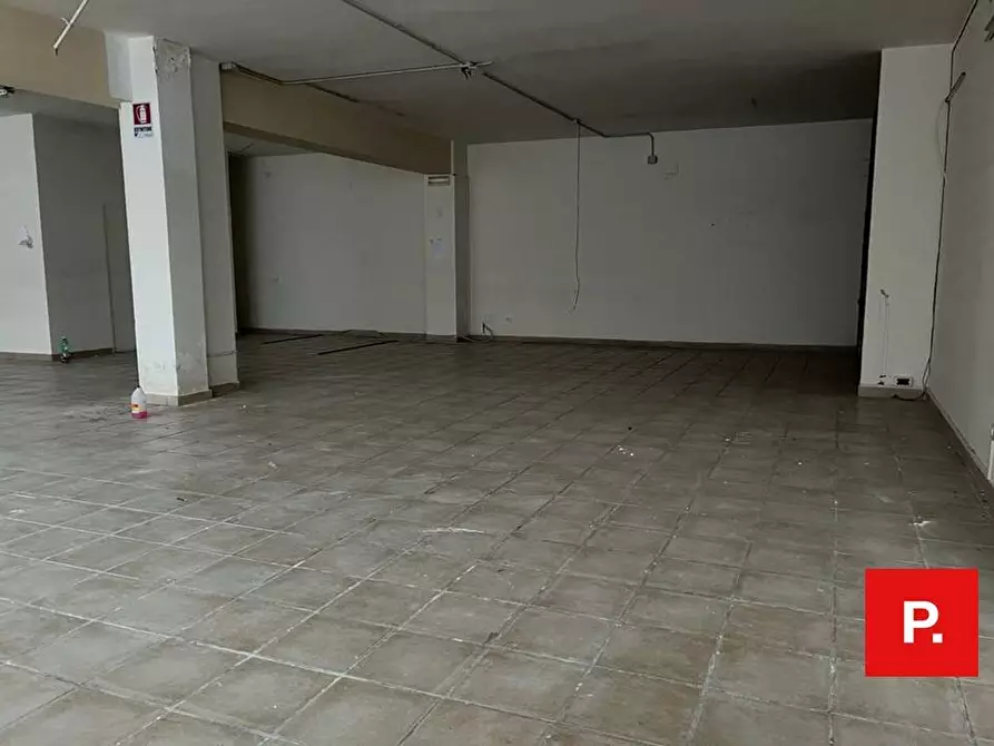 Immagine 12 di Locale commerciale in affitto  in via caduti sul lavoro a Casagiove