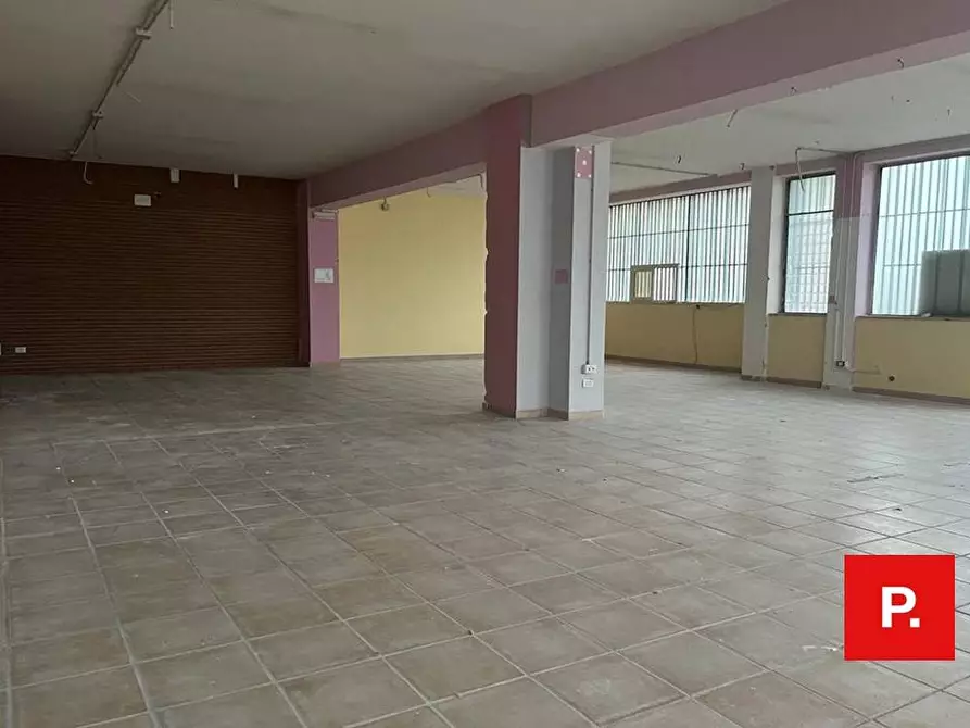 Immagine 14 di Locale commerciale in affitto  in via caduti sul lavoro a Casagiove