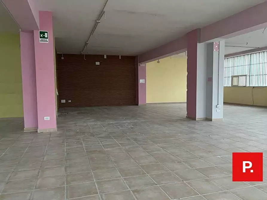 Immagine 9 di Locale commerciale in affitto  in via caduti sul lavoro a Casagiove