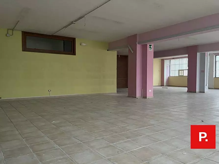 Immagine 4 di Locale commerciale in affitto  in via caduti sul lavoro a Casagiove