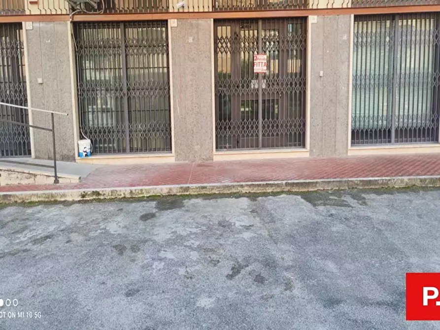 Immagine 2 di Ufficio in affitto  in via lupoli a Caserta