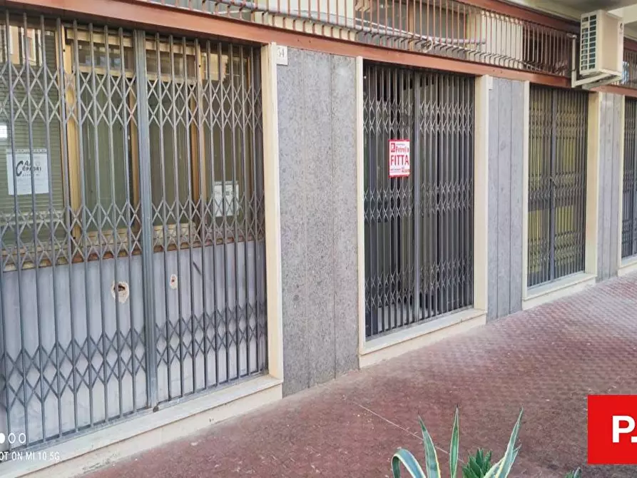 Immagine 8 di Ufficio in affitto  in via lupoli a Caserta