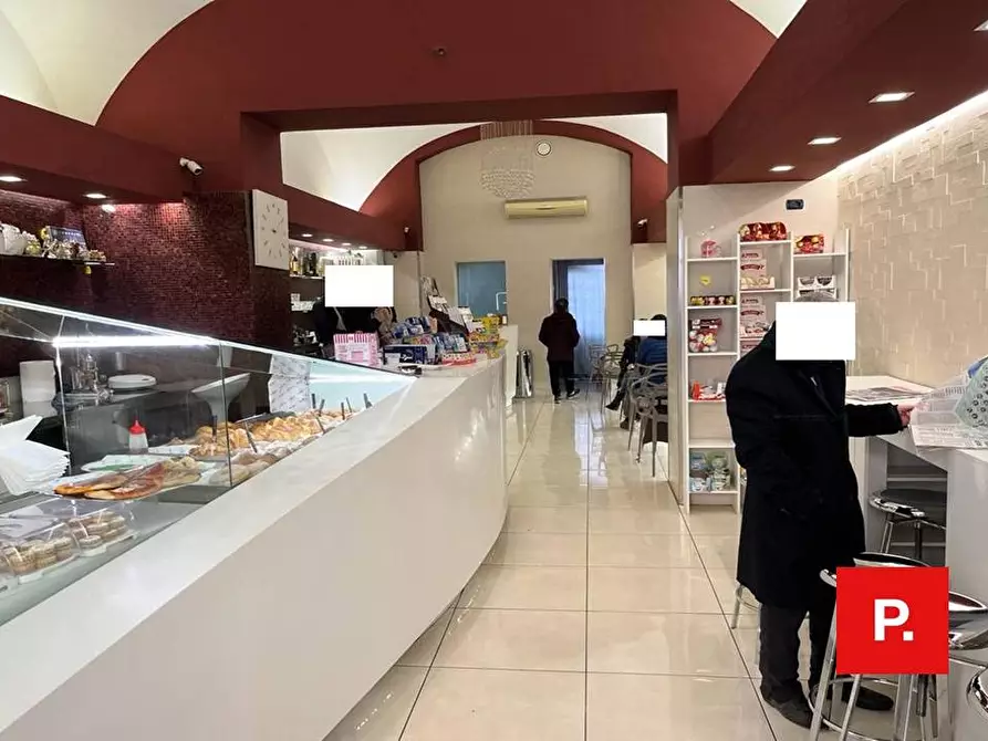 Immagine 14 di Attività commerciale in vendita  in corso trieste a Caserta