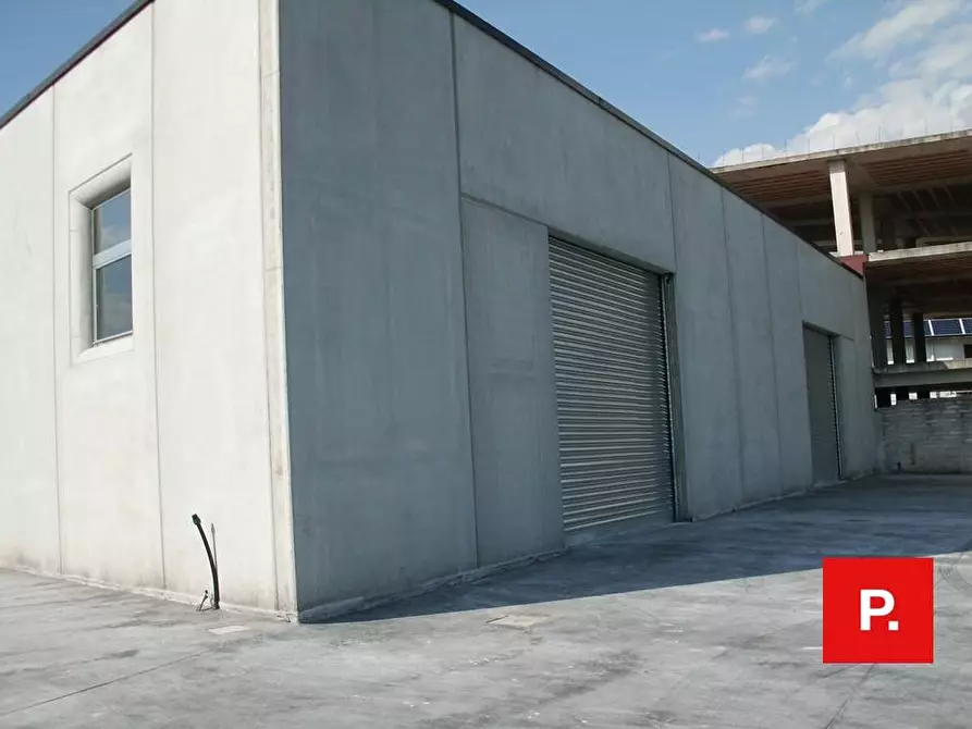 Immagine 4 di Locale commerciale in affitto  in ss7, km 187, 81056 Sparanise CE a Sparanise