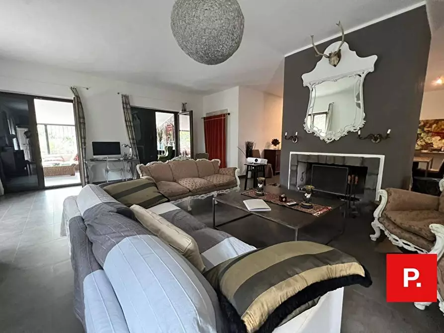 Immagine 14 di Villa in vendita  in via termine a Caserta