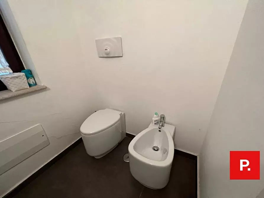 Immagine 20 di Villa in vendita  in via termine a Caserta