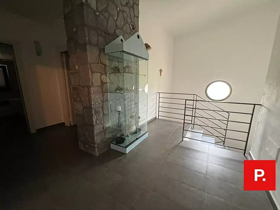 Immagine 22 di Villa in vendita  in via termine a Caserta