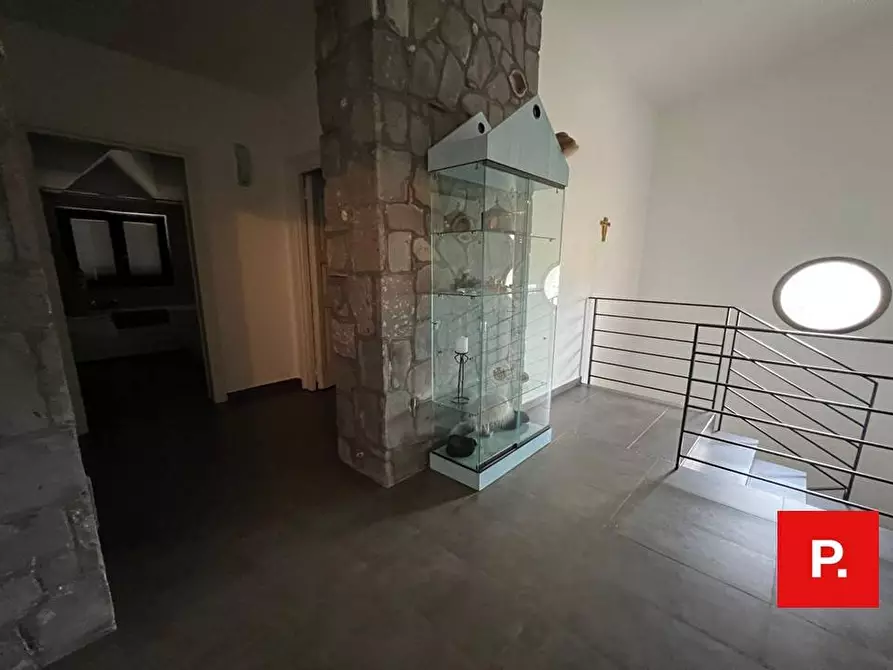 Immagine 24 di Villa in vendita  in via termine a Caserta