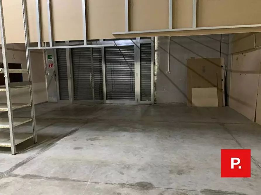 Immagine 17 di Locale commerciale in affitto  in ss7, km 187, 81056 Sparanise CE a Sparanise