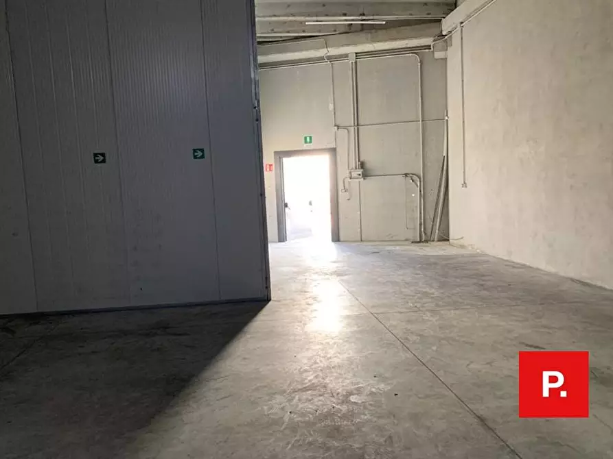 Immagine 18 di Locale commerciale in affitto  in ss7, km 187, 81056 Sparanise CE a Sparanise