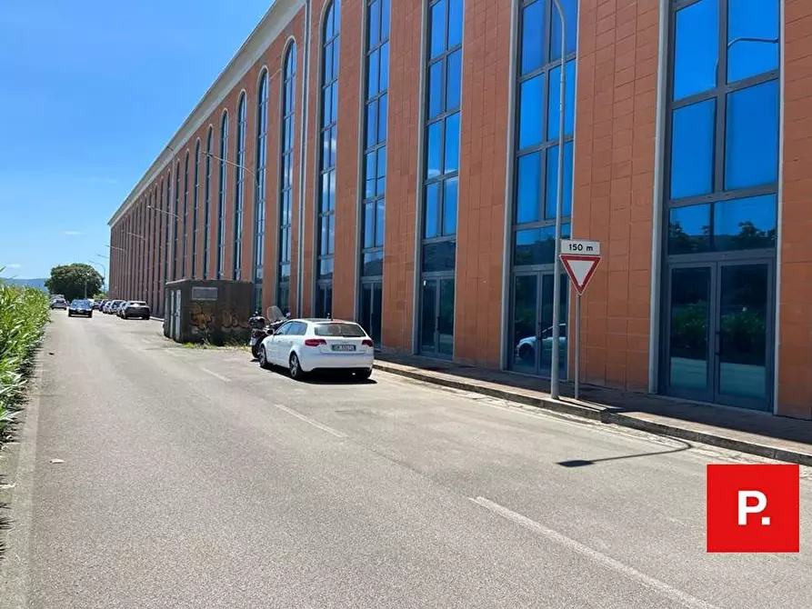 Immagine 3 di Ufficio in affitto  in viale delle industrie a Caserta