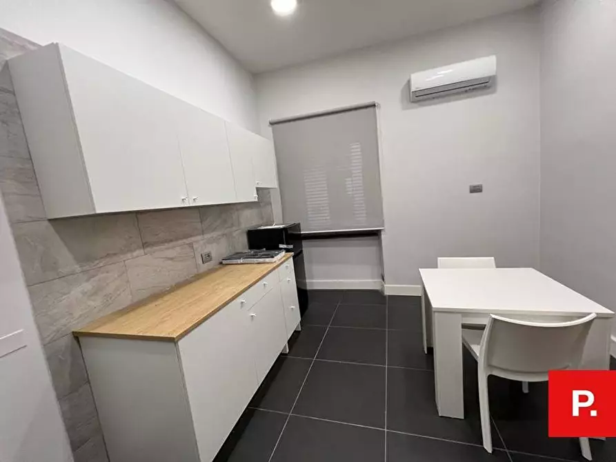 Immagine 24 di Appartamento in vendita  in via mazzini a Caserta